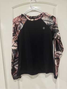Hurley Black Long-Sleeve Rash Guard with Pink Tropical Print Sleeves